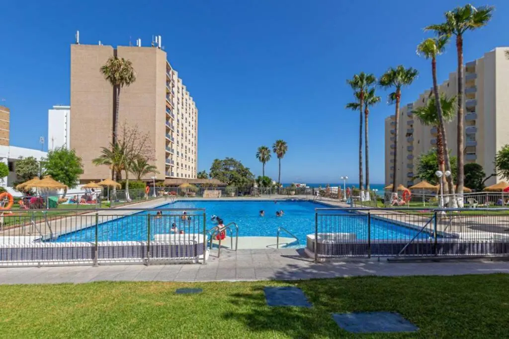 797 Holiday Rentals - Piso en Puerto Marina a 1 min de la playa Benalmádena